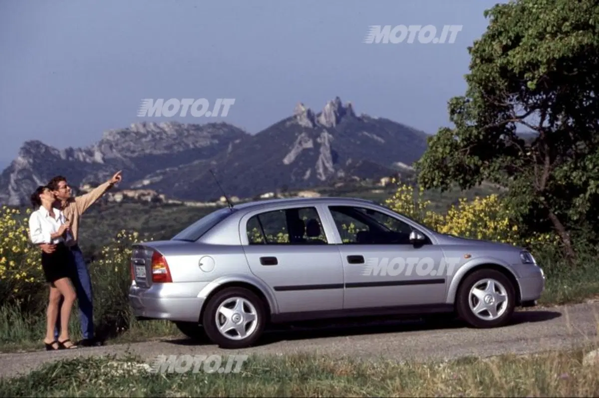 Dalla Kadett all’Astra: 75 anni di compatte targate Opel (17)