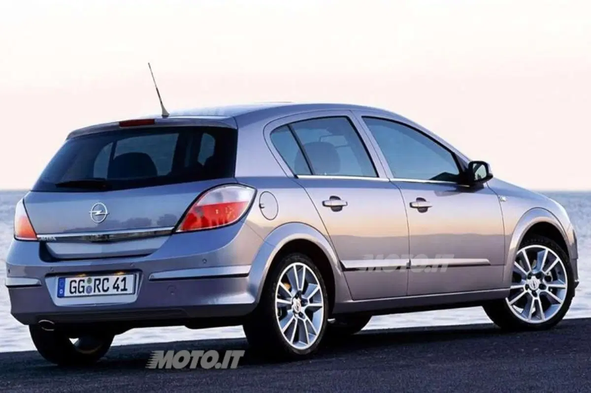 Dalla Kadett all’Astra: 75 anni di compatte targate Opel (19)