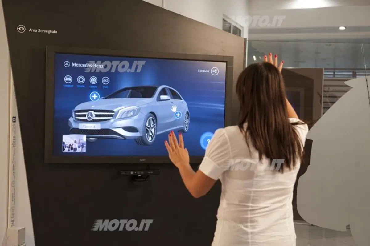 Mercedes-Benz Visionary Store (4)