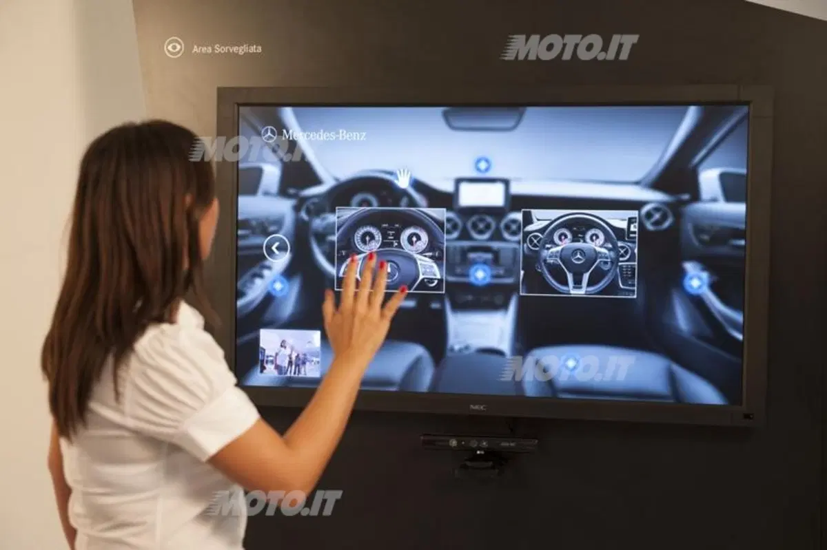 Mercedes-Benz Visionary Store (15)