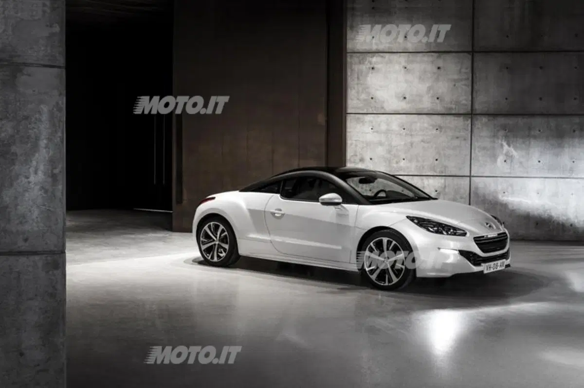 Peugeot RCZ: ecco il facelift M.Y. 2013 (6)