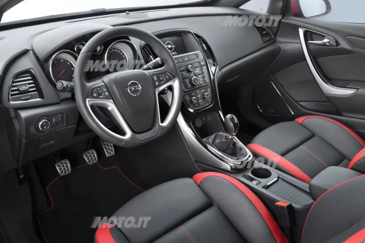 Opel Astra BiTurbo (18)
