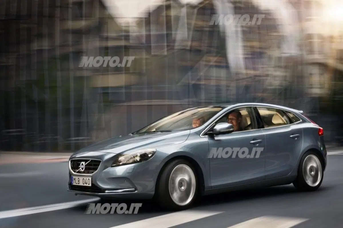 Volvo V40 (4)