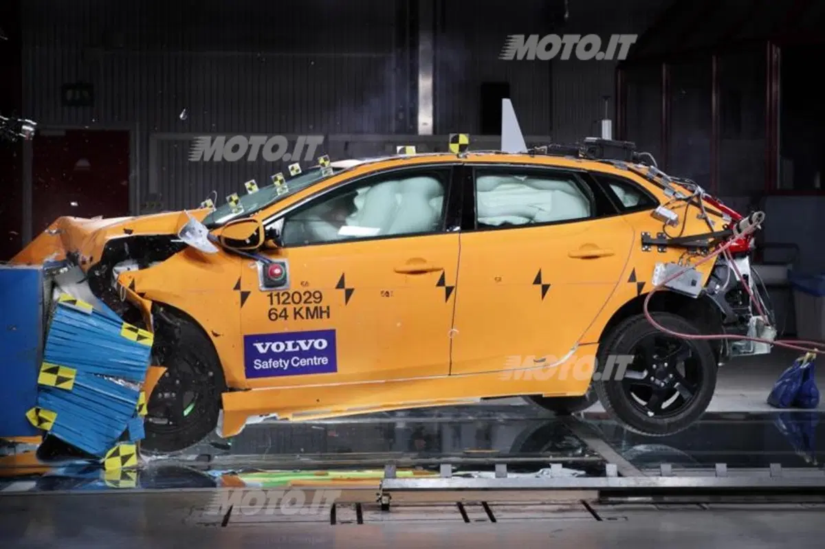 Volvo V40 (43)