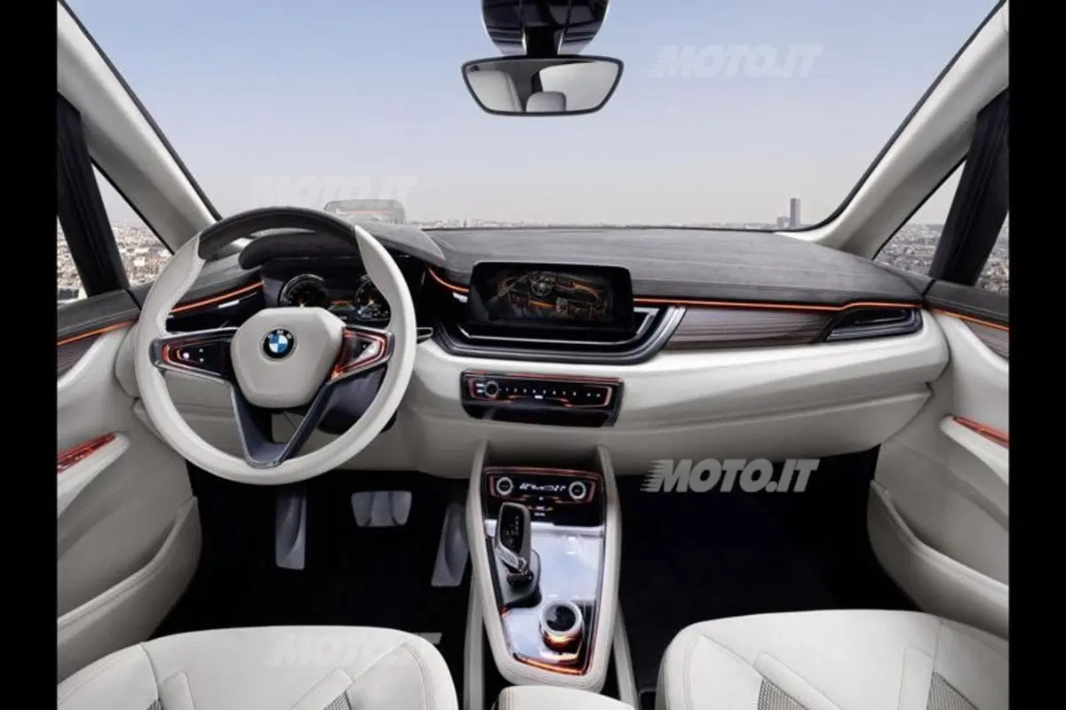 BMW Concept Active Tourer (24)