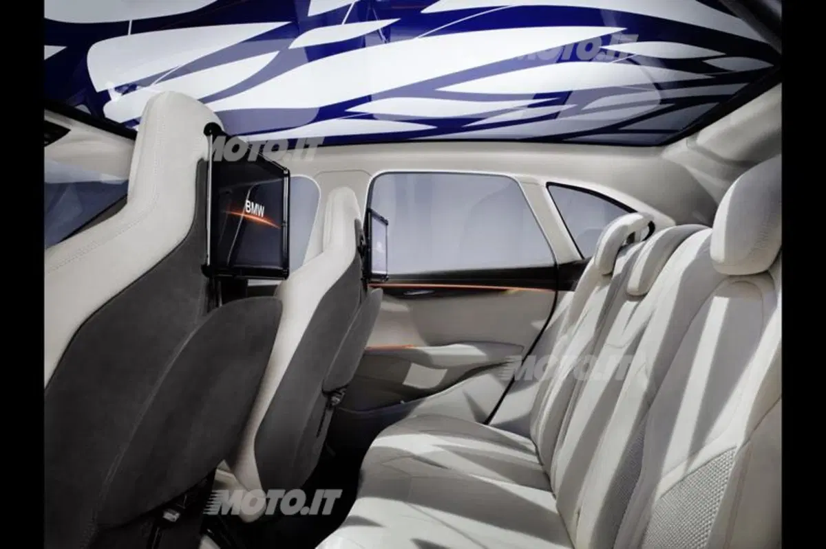 BMW Concept Active Tourer (28)