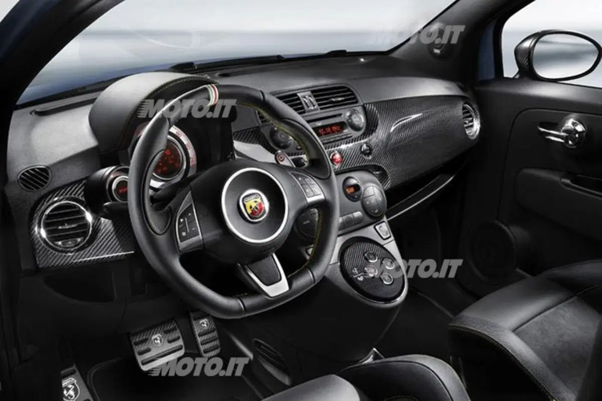 Abarth Fuori Serie: a Parigi il nuovo programma di personalizzazione (3)