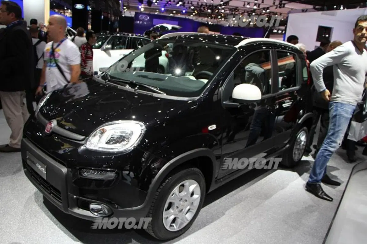 Fiat al Salone di Parigi 2012 (18)