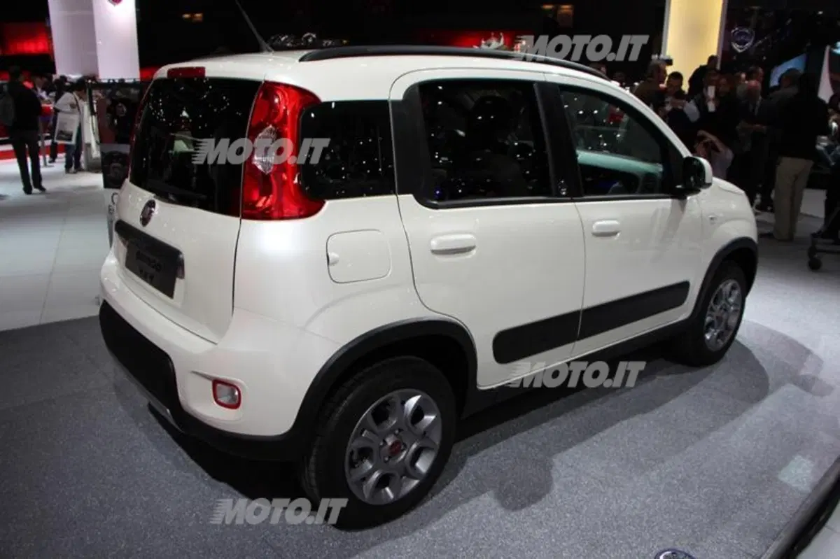 Fiat al Salone di Parigi 2012 (19)