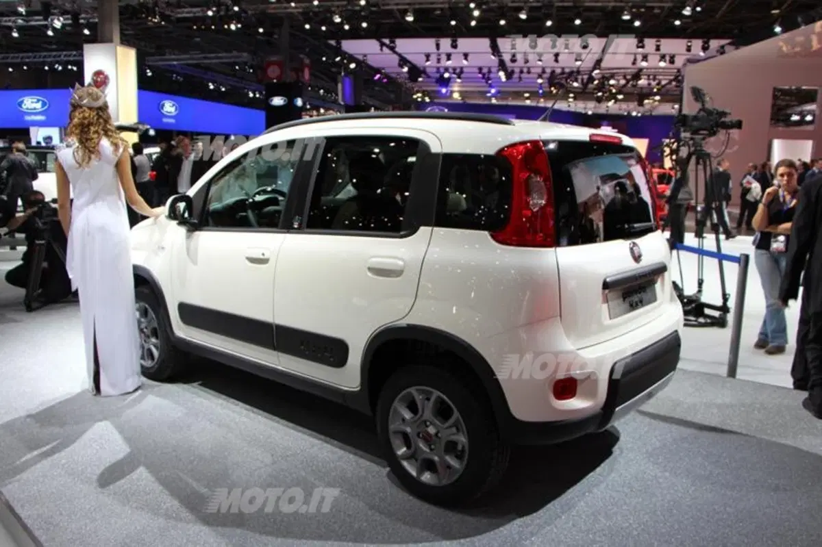 Fiat al Salone di Parigi 2012 (20)