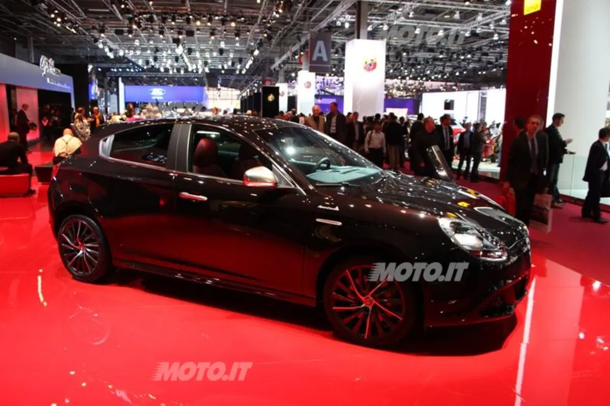 Alfa Romeo al Salone di Parigi 2012 (2)