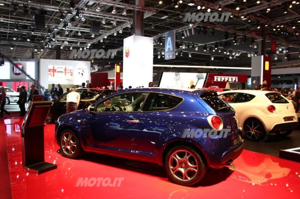 Alfa Romeo al Salone di Parigi 2012 (13)