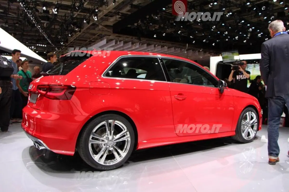 Audi al Salone di Parigi 2012 (6)