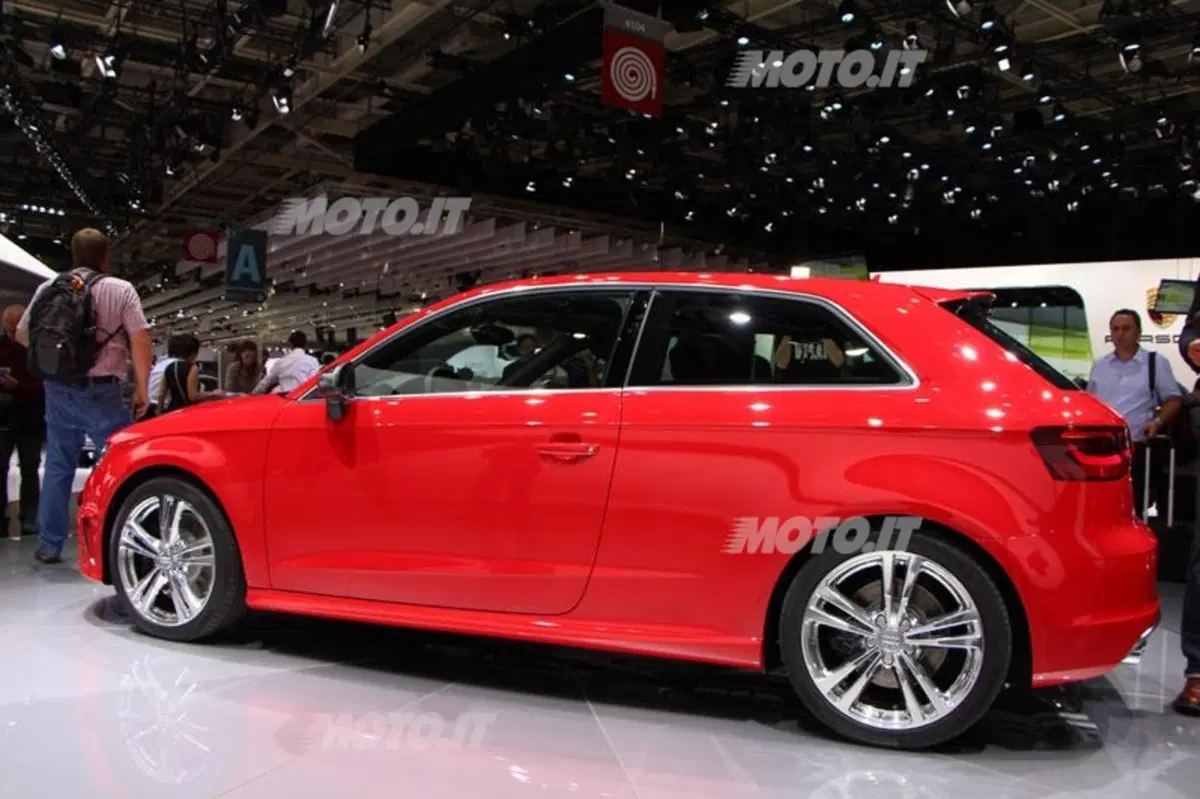Audi al Salone di Parigi 2012 (10)