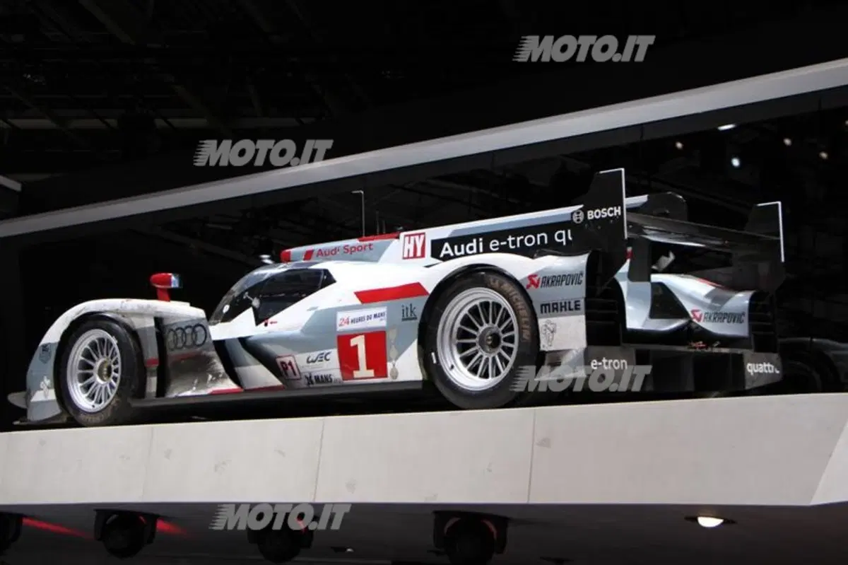 Audi al Salone di Parigi 2012 (37)