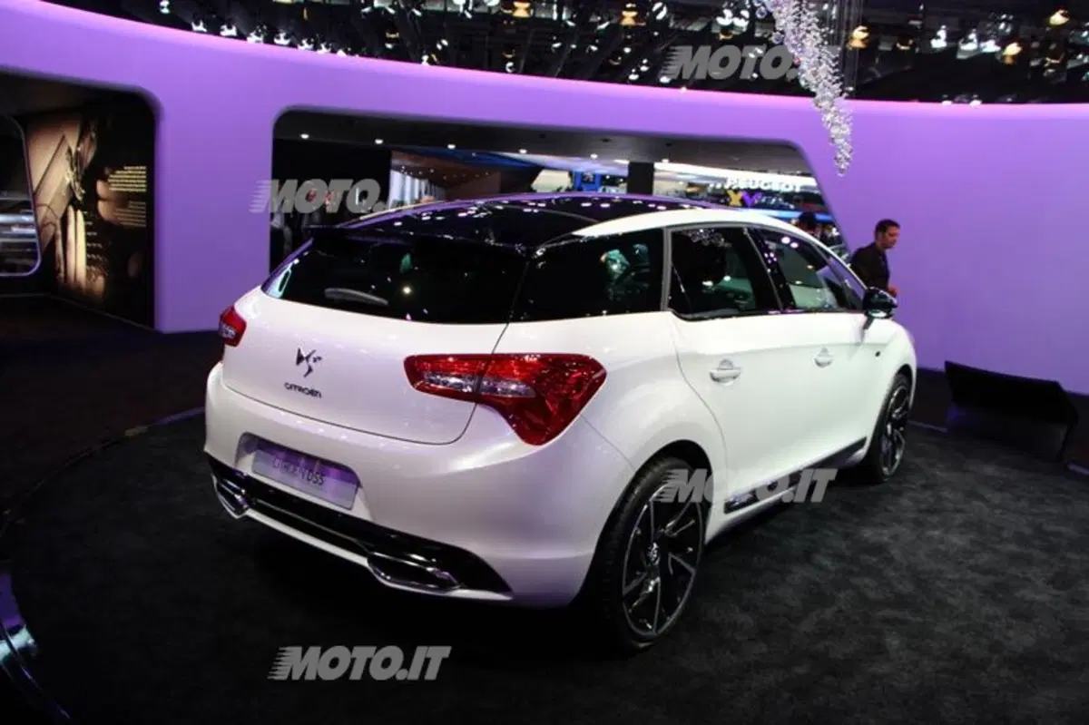 Citroën al Salone di Parigi 2012 (22)