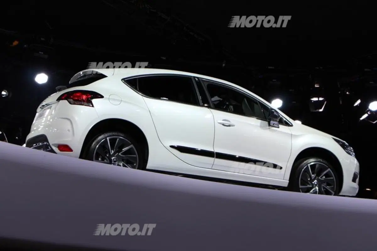 Citroën al Salone di Parigi 2012 (23)