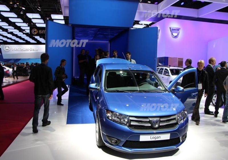 Dacia al Salone di Parigi 2012