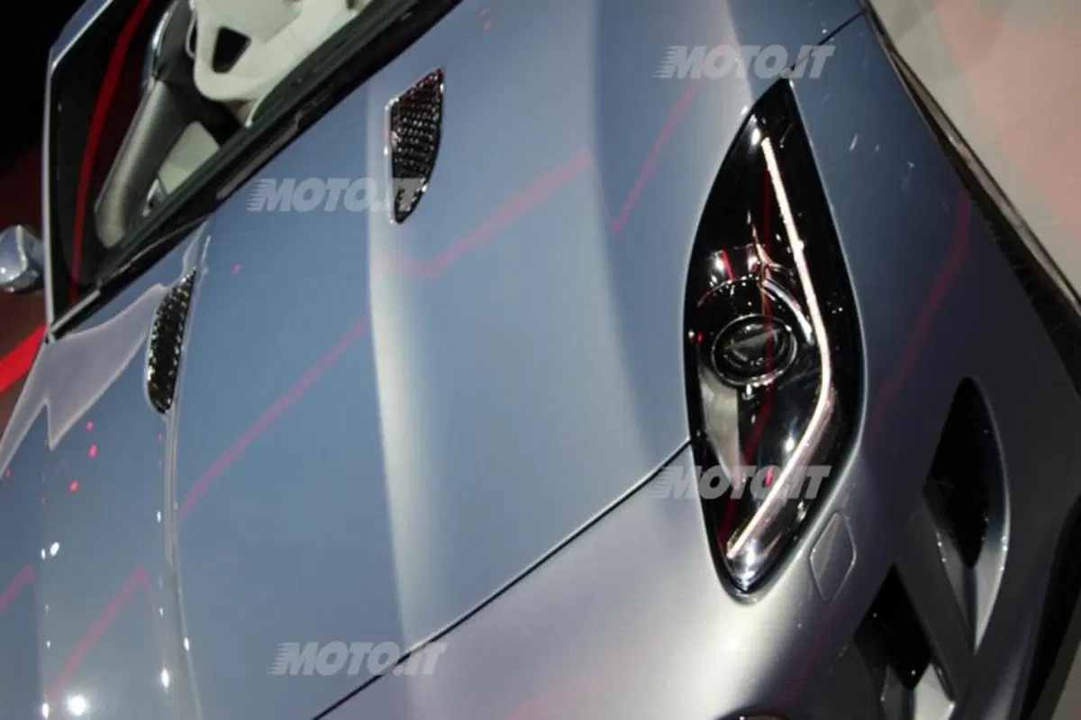 Jaguar al Salone di Parigi 2012 (11)