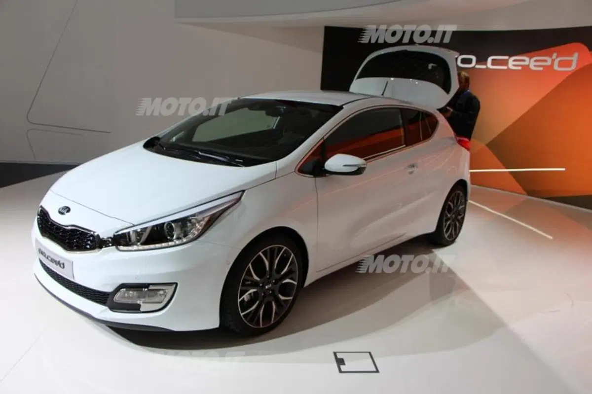 Kia al Salone di Parigi 2012 (4)
