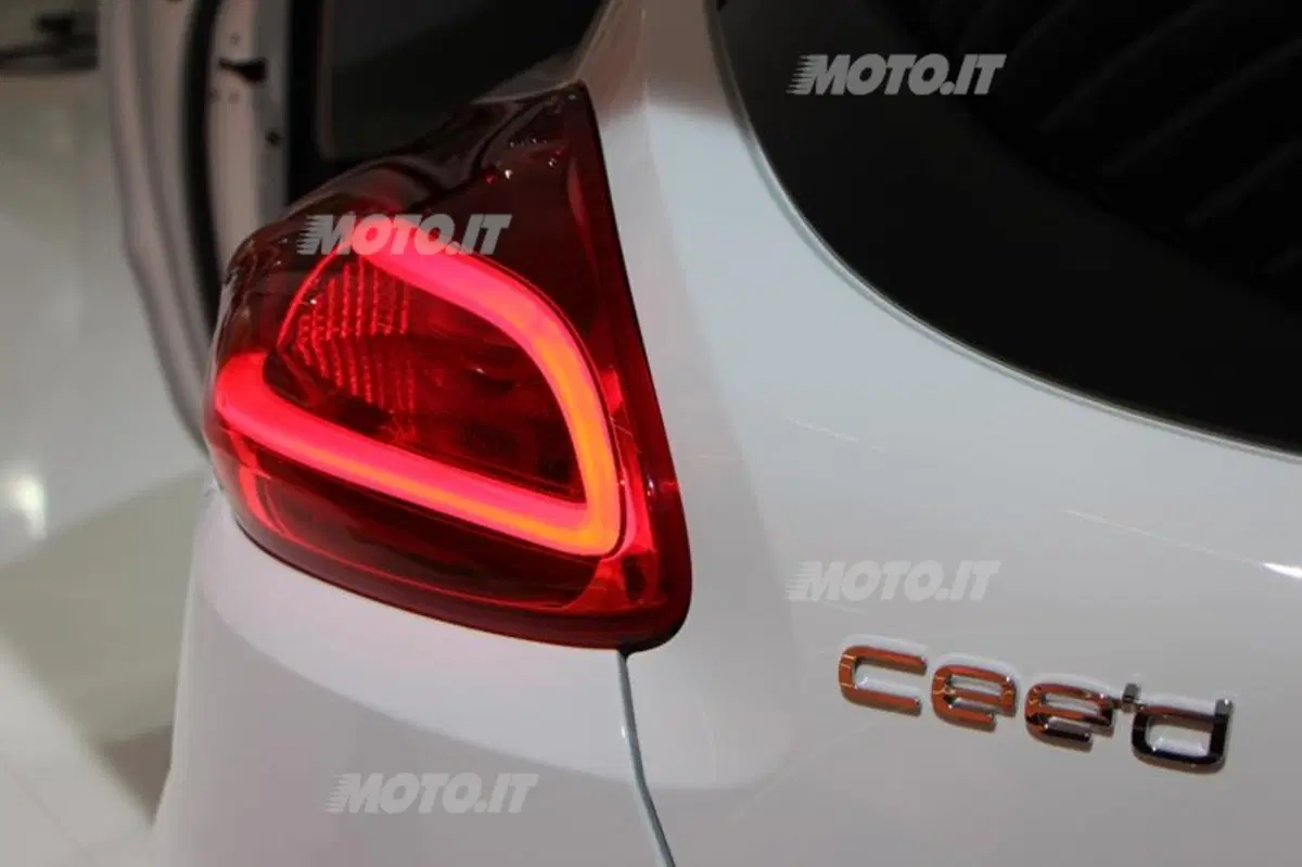 Kia al Salone di Parigi 2012 (10)