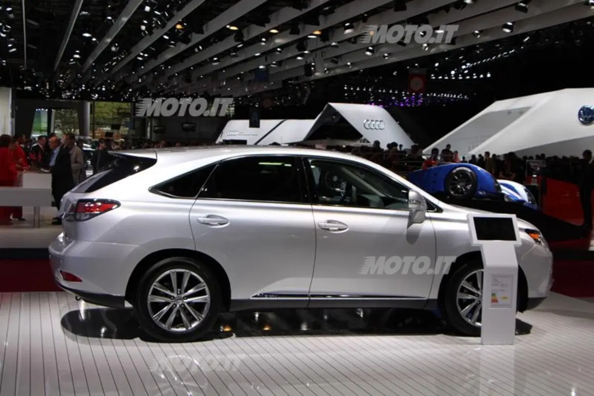 Lexus al Salone di Parigi 2012 (20)