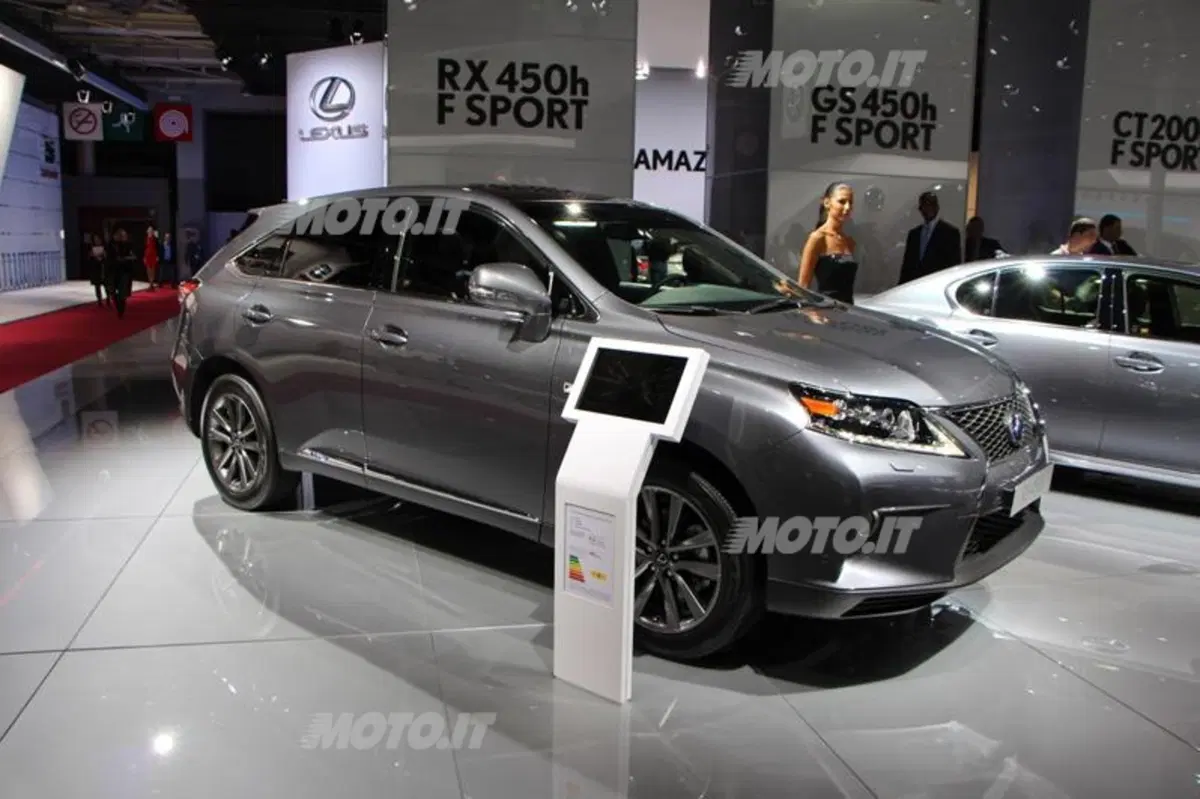 Lexus al Salone di Parigi 2012 (21)