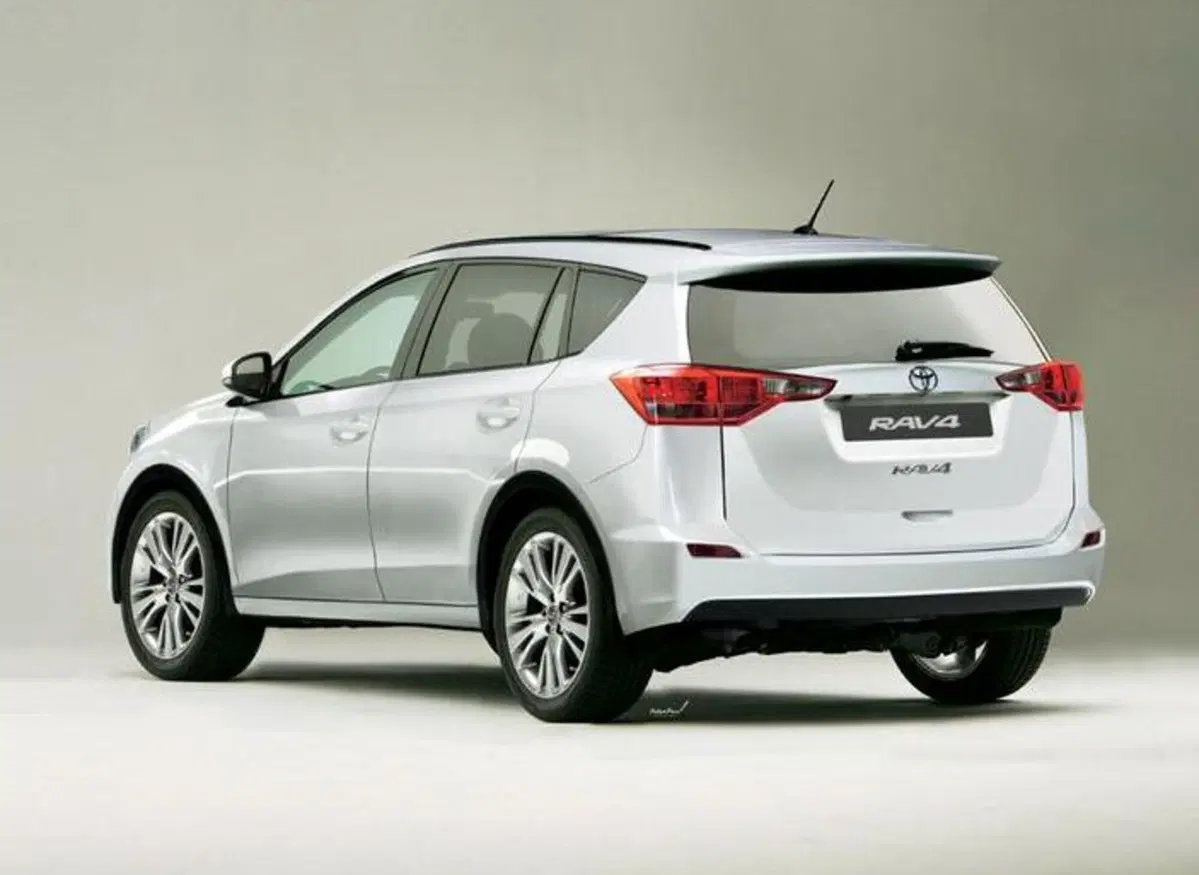 Toyota RAV4: le prime immagini della quarta generazione (3)