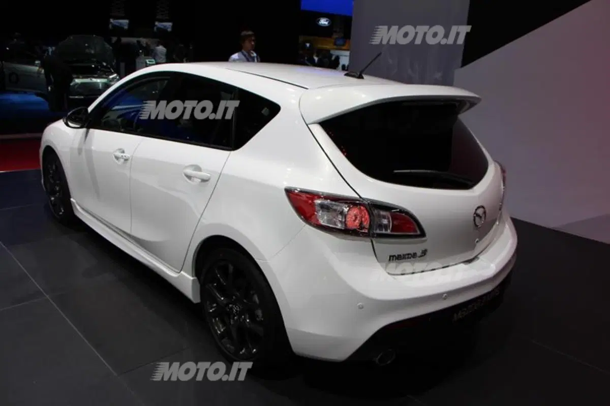 Mazda al Salone di Parigi 2012 (18)