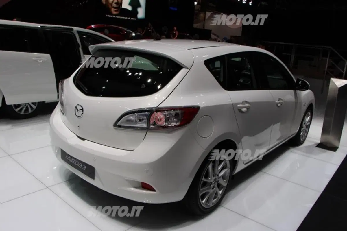 Mazda al Salone di Parigi 2012 (19)