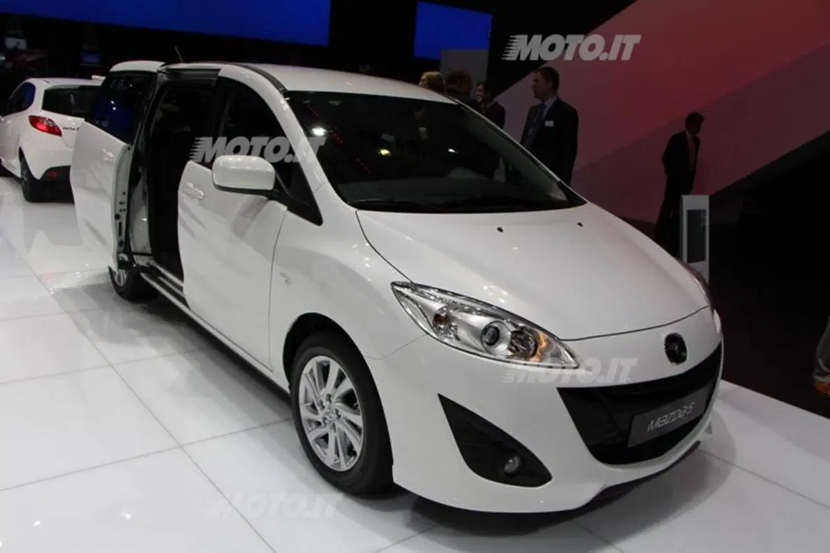 Mazda al Salone di Parigi 2012 (21)
