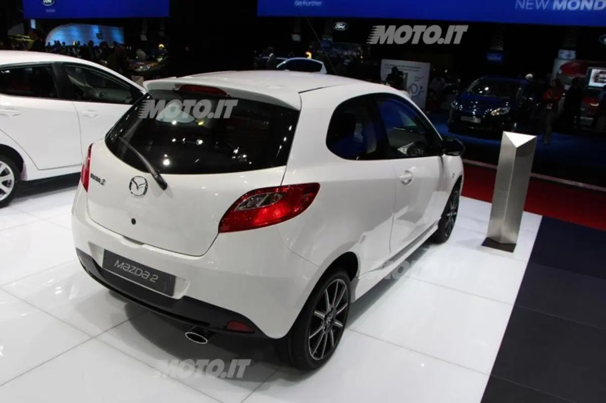 Mazda al Salone di Parigi 2012 (25)