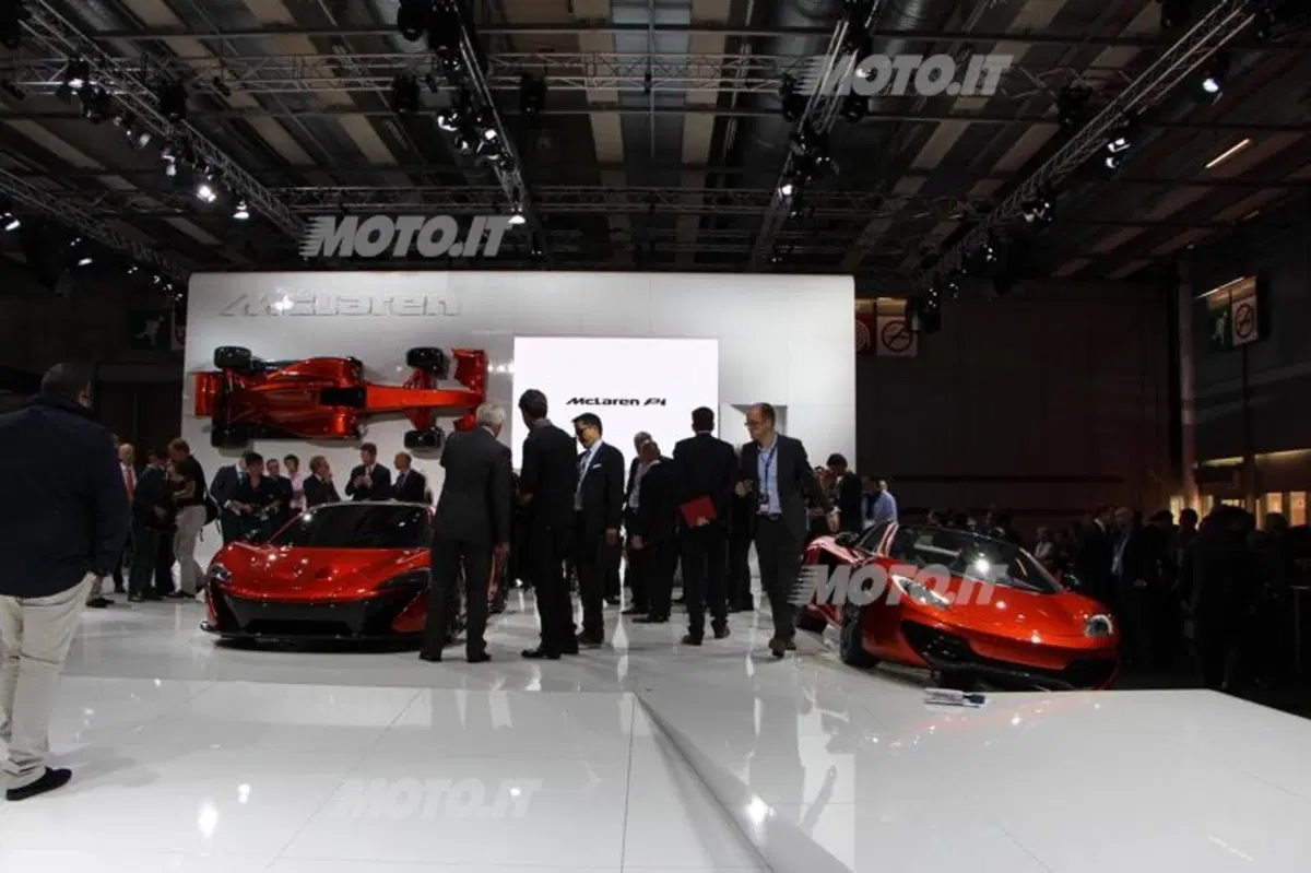 McLaren al Salone di Parigi 2012 (5)