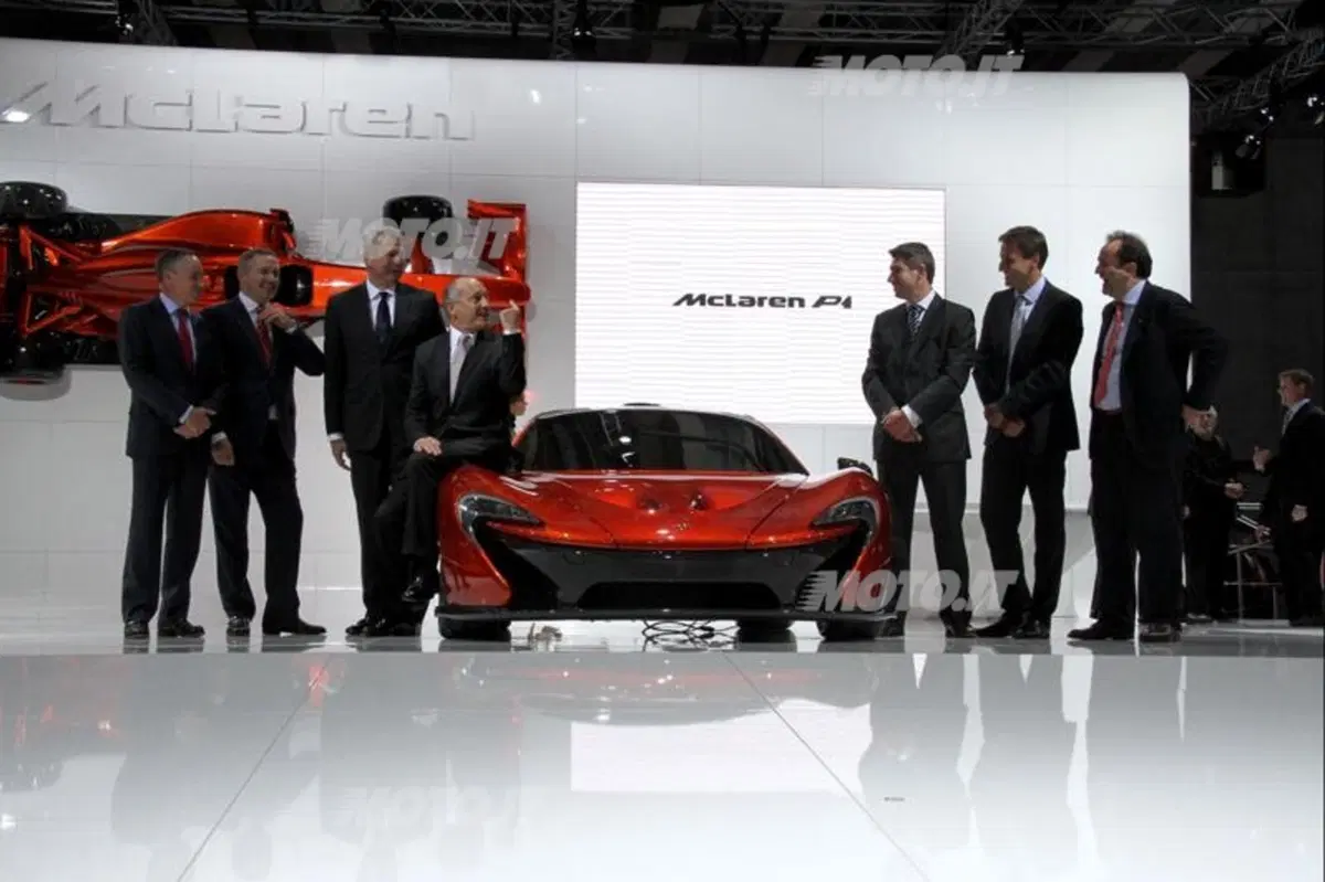 McLaren al Salone di Parigi 2012 (9)