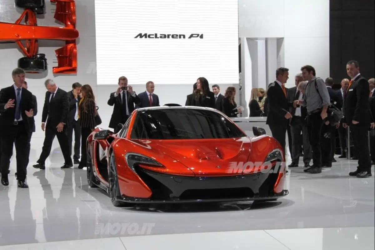 McLaren al Salone di Parigi 2012 (11)