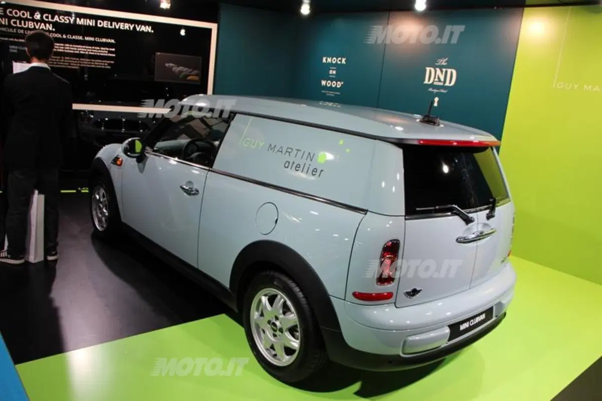 MINI al Salone di Parigi 2012 (14)