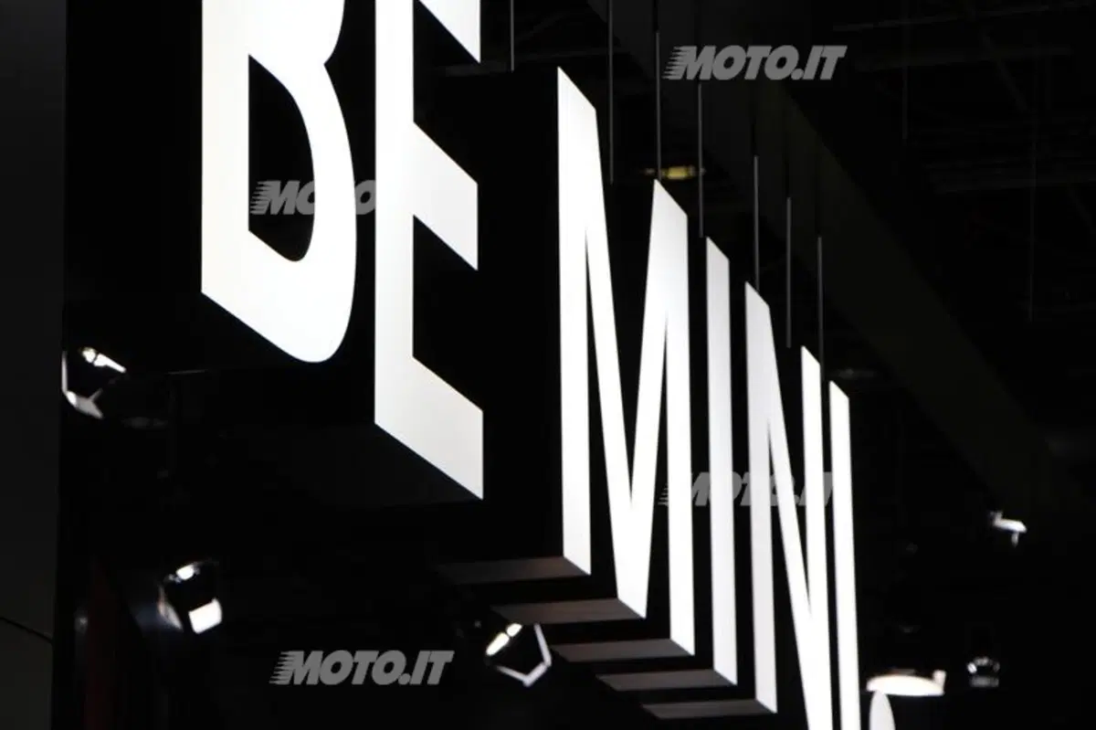 MINI al Salone di Parigi 2012 (20)