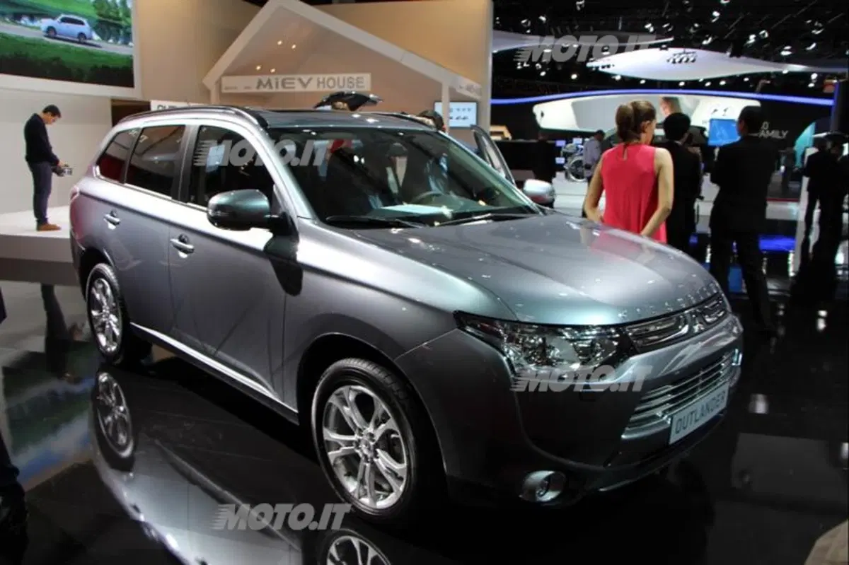 Mitsubishi al Salone di Parigi 2012 (4)