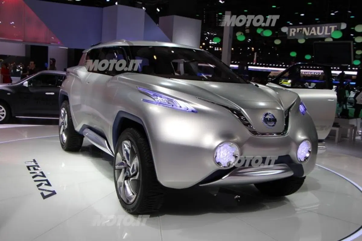 Nissan al Salone di Parigi 2012