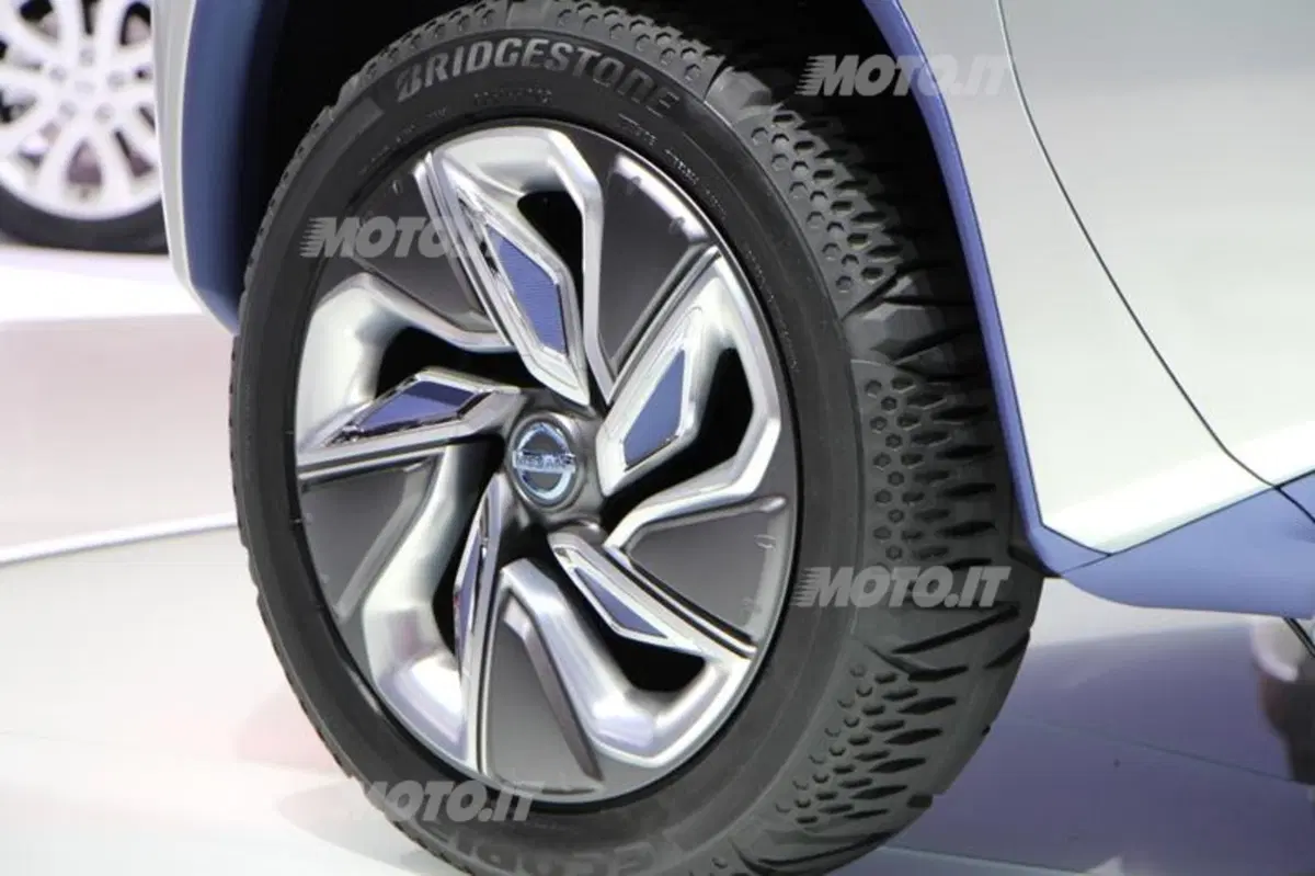 Nissan al Salone di Parigi 2012 (9)