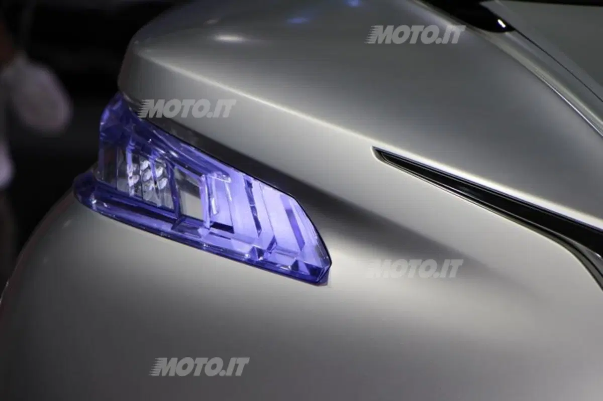 Nissan al Salone di Parigi 2012 (11)