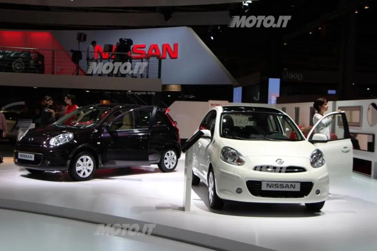 Nissan al Salone di Parigi 2012 (22)