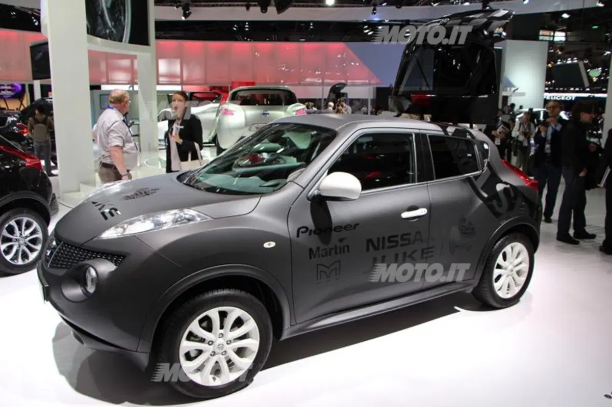 Nissan al Salone di Parigi 2012 (28)