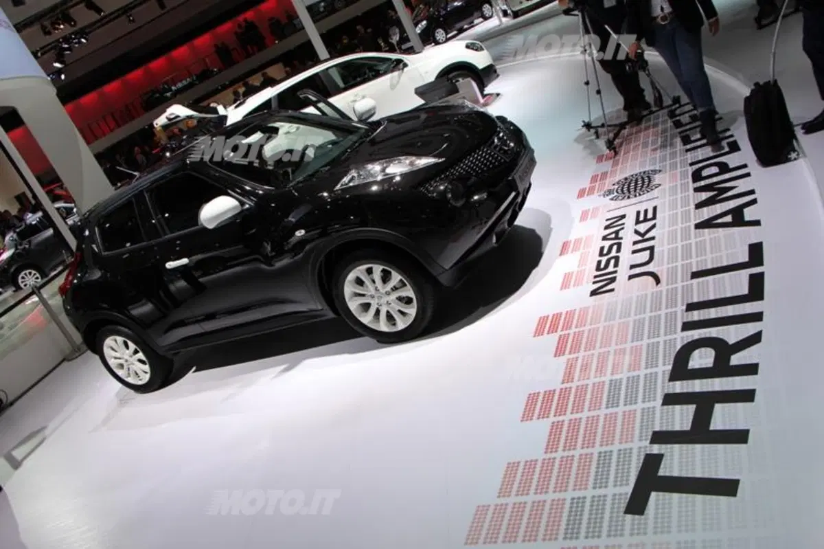 Nissan al Salone di Parigi 2012 (29)