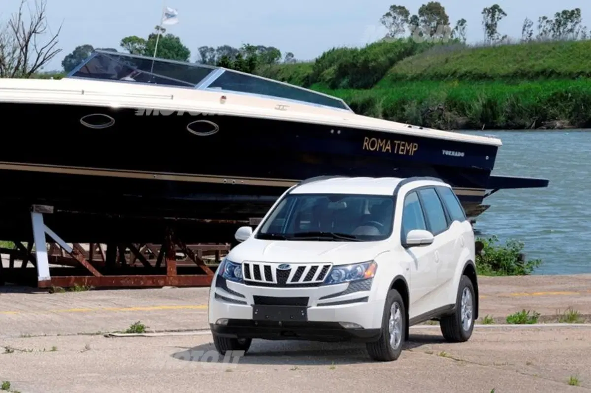 Mahindra XUV500 (15)