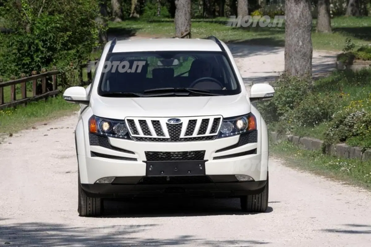 Mahindra XUV500 (18)