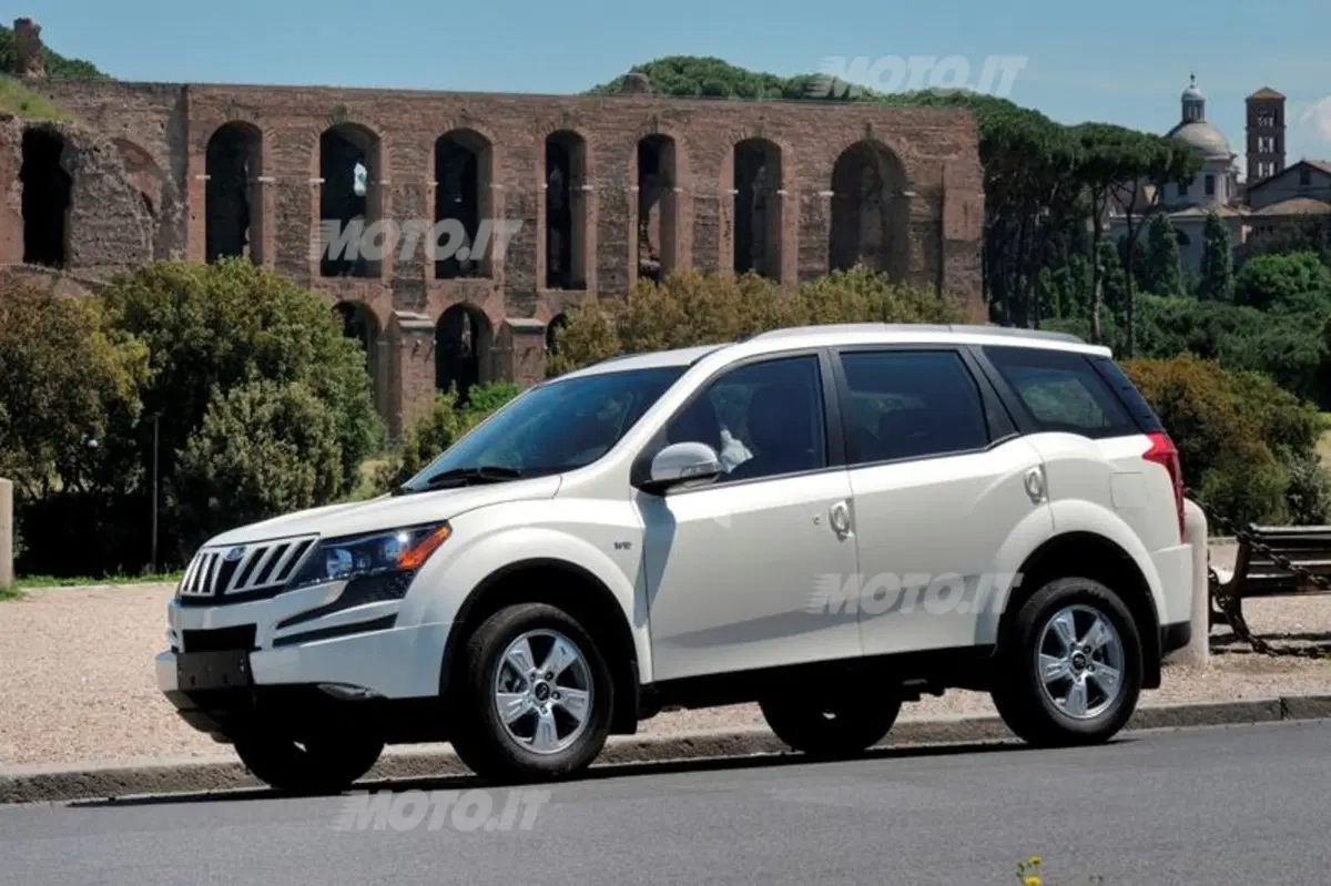 Mahindra XUV500 (29)