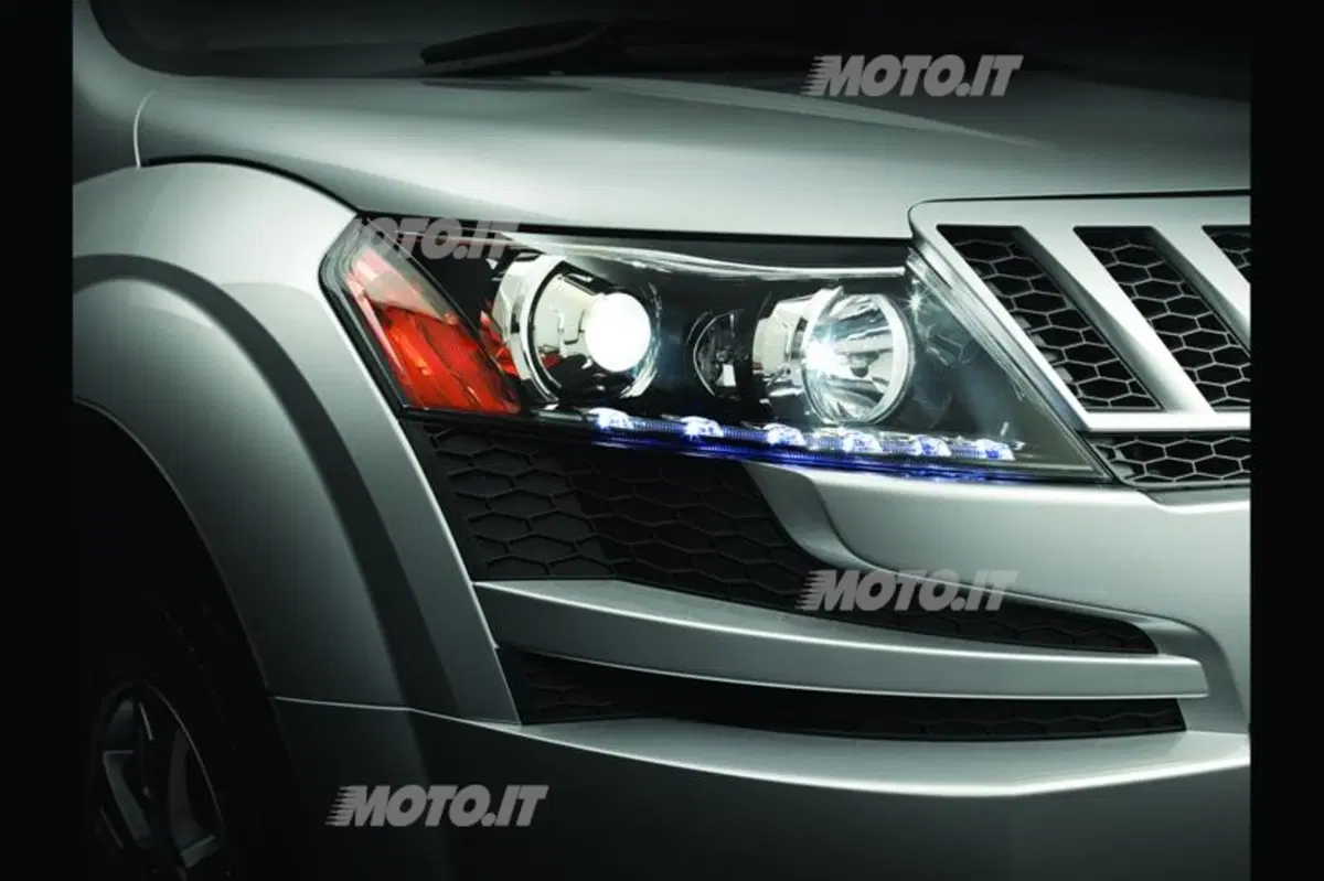 Mahindra XUV500 (48)