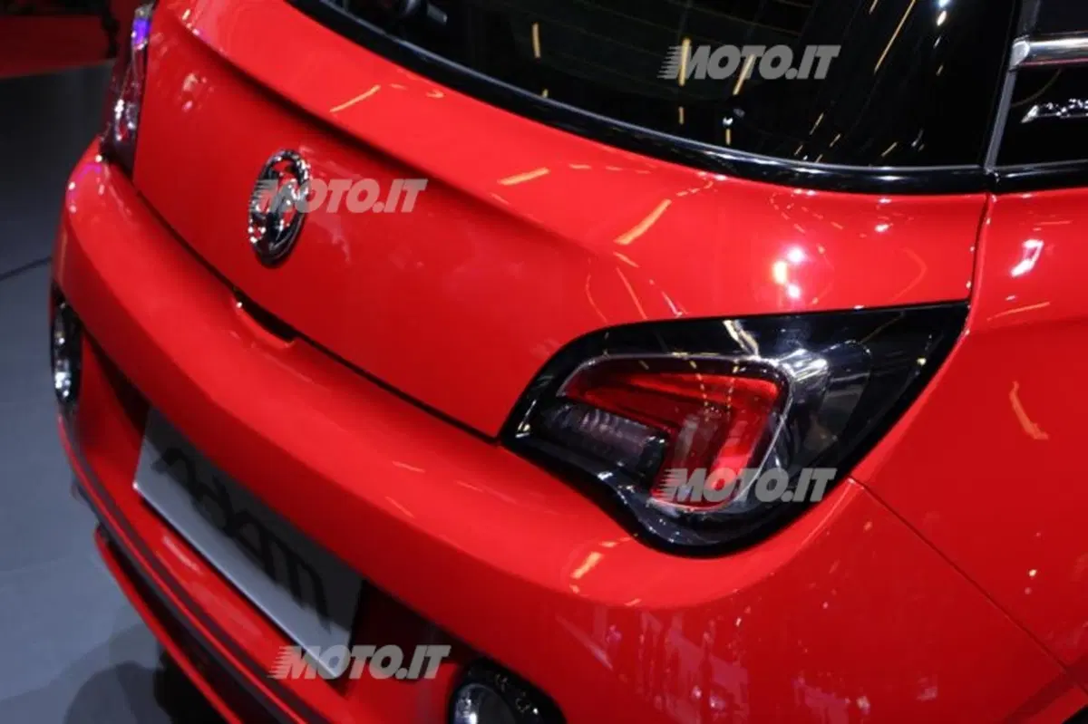 Opel al Salone di Parigi 2012 (6)