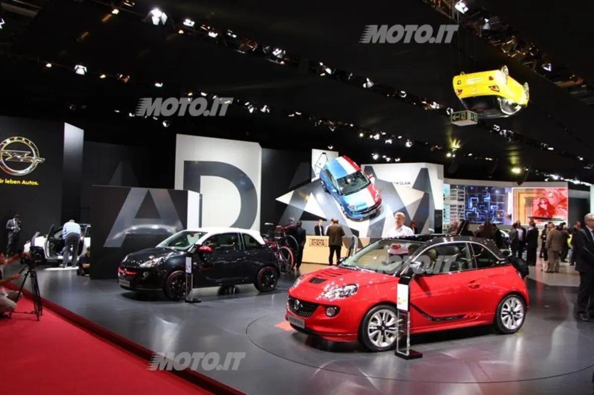 Opel al Salone di Parigi 2012 (12)